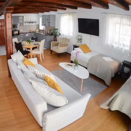 Somos Apartman Gyor Exterior photo