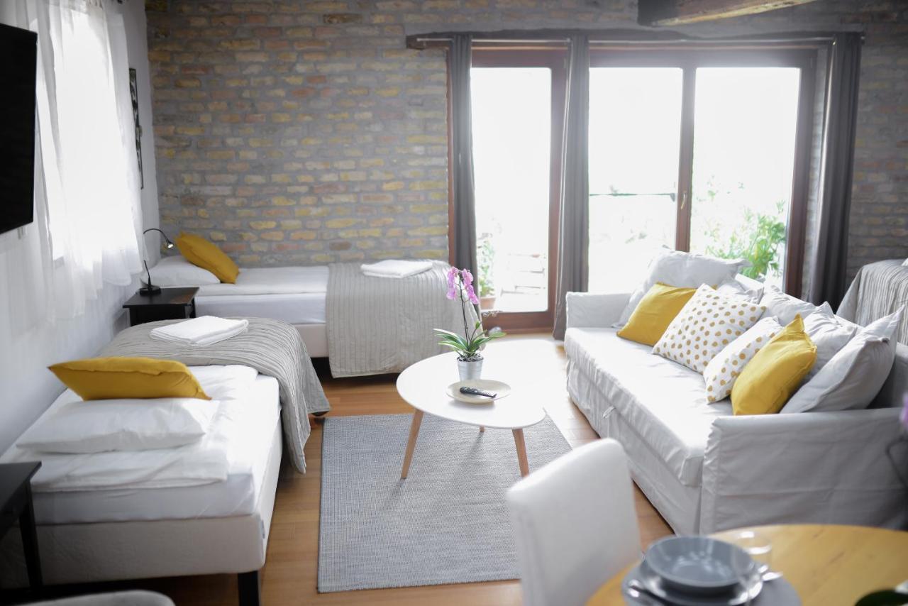 Somos Apartment *